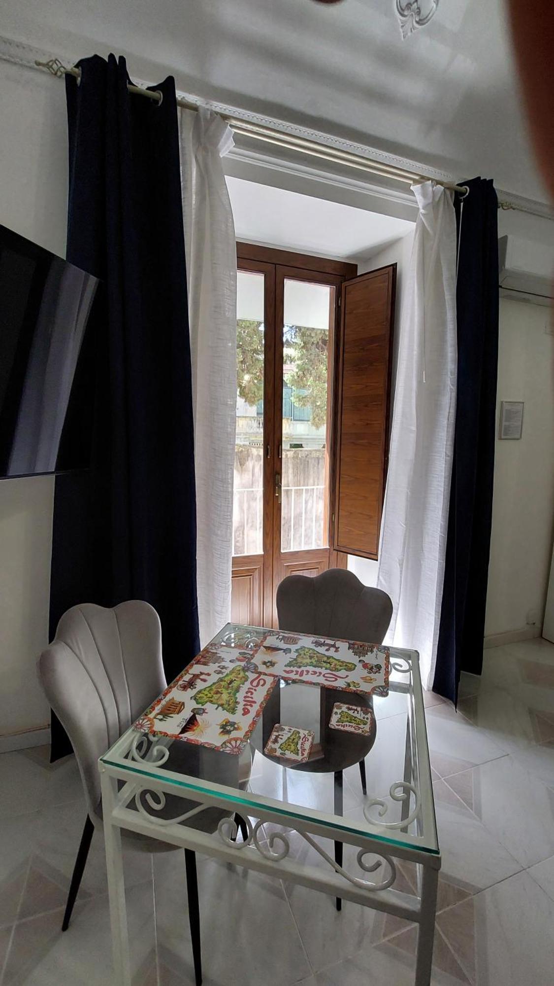 Gl Golden City Apartments Katania Pokój zdjęcie